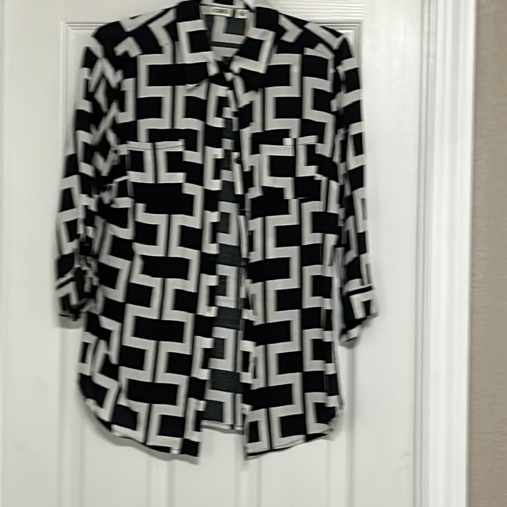 Cato Black and Ivory Geometric Print Blouse M